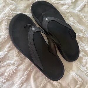 Olukai sandals